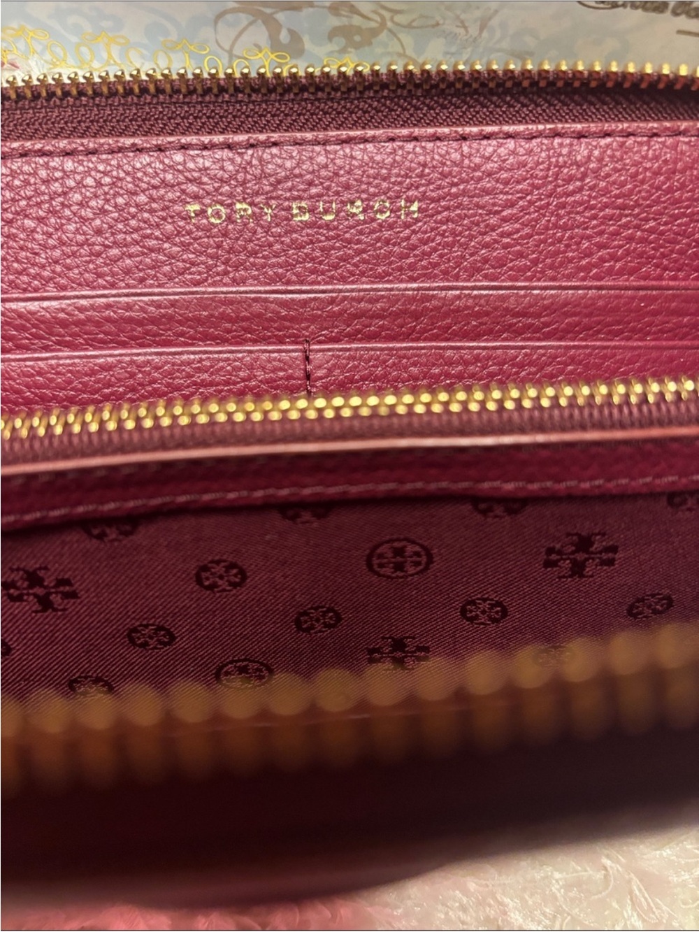 Tory Burch Burgundy Pebbled Leather Zip Wallet with Gold Logo - Picture 6 of 13